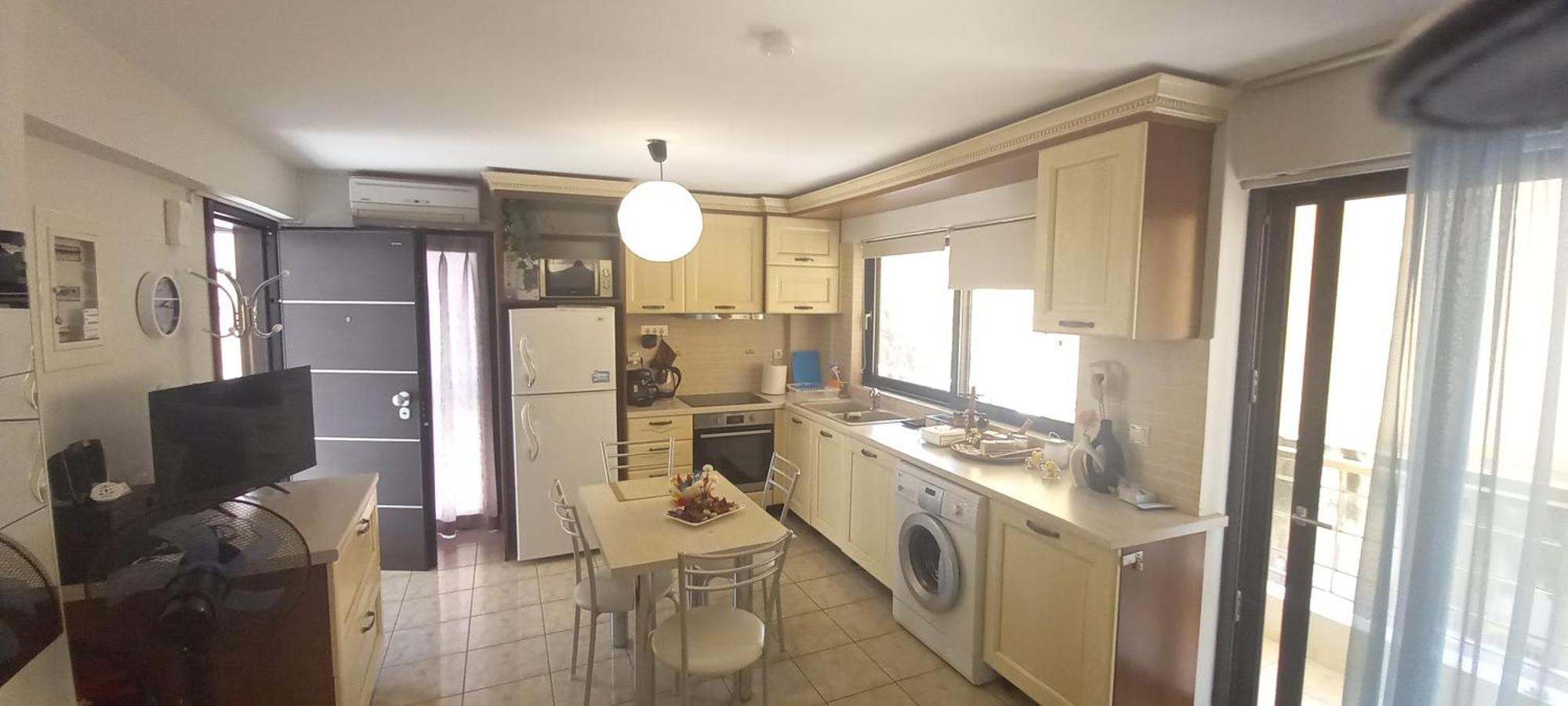 Lavrio Center - Thanasis' Studio Екстериор снимка