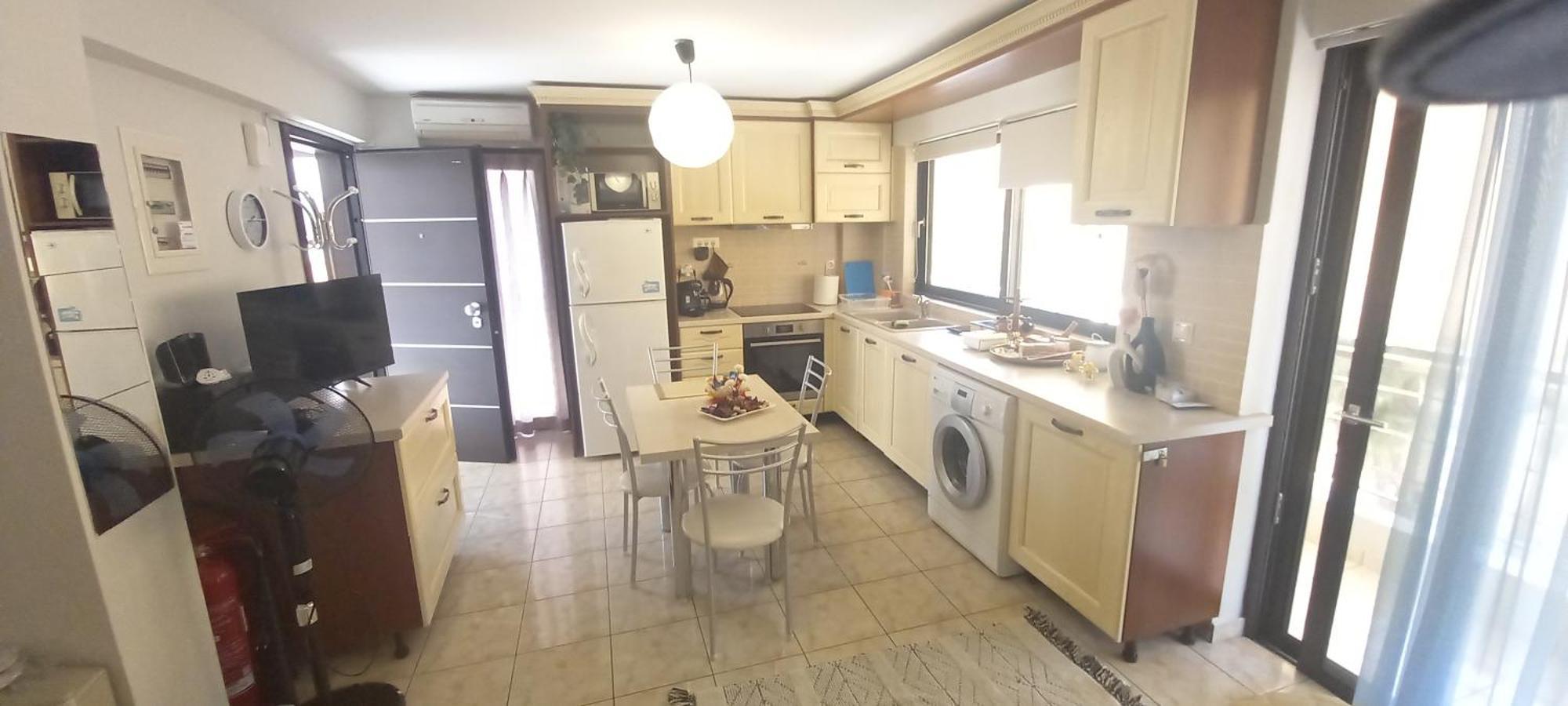 Lavrio Center - Thanasis' Studio Екстериор снимка
